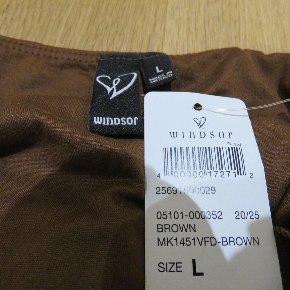 WINDSOR Drama Meets Paradise Floral Maxi Dress in Brown Y2K Whimsigoth Friends - Picture 13 of 14